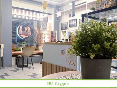 Арт кафе в историческом районе/Окна витрины