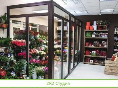 Цветочная мастерская с низкой арендой в центре