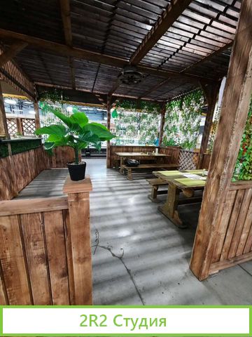 Действующее кафе-шаурма в центре продуктового рынк