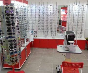 Действующий салон оптики