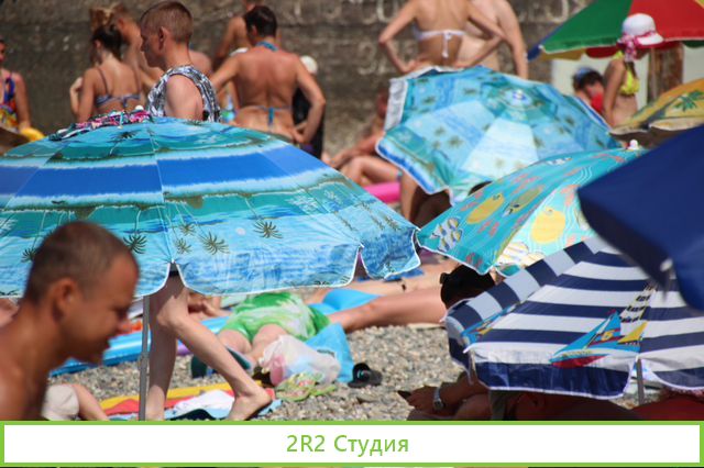 Карамельные яблочки на пляже в Адлере, 2022