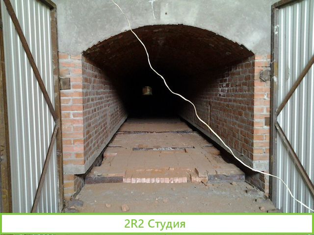 Кирпичный завод с глиняным карьером