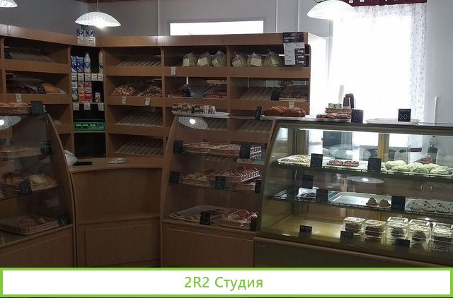 Ларек хлеба, сладостей, орехов и сухофруктов