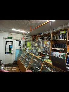 Магазин автозапчастей