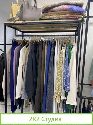 Магазин молодежной женской одежды