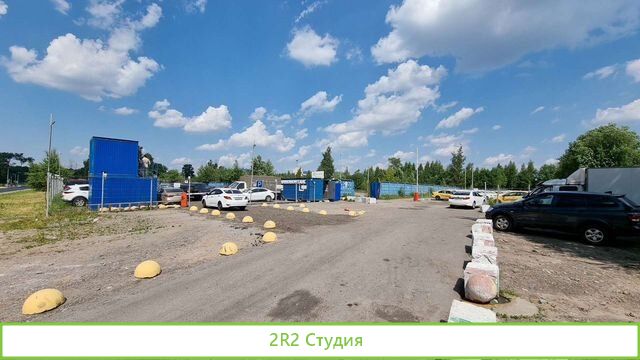 Парковка у ТК европолис