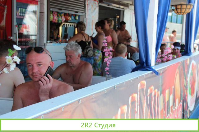 Пивная на пляже в Адлере, 2022