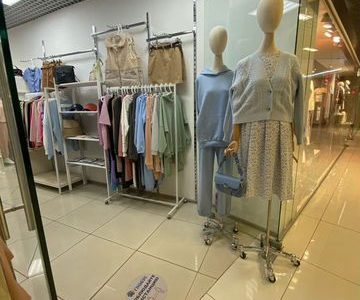 Продам Действующий Шоурум в трц Глобус
