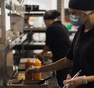 Продажа точки фаст фуда в трц Планета