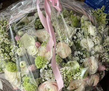 Сдам в аренду готовый бизнес цветы