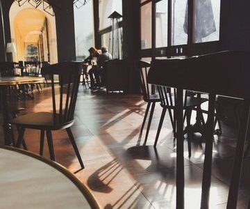 Сеть ресторанов в центре на красной линии