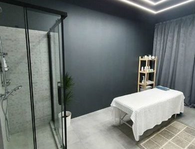 Студия коррекции фигуры с базой клиентов у метро