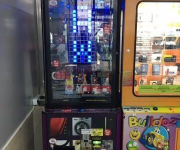 Тетрис торгово-развлекательный аппарат,игровой авт